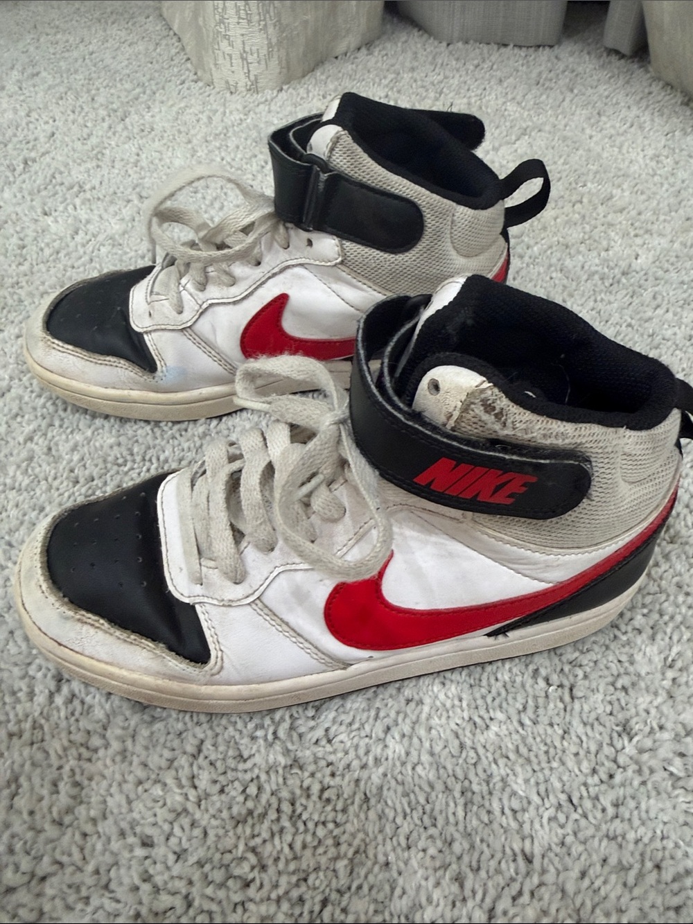 Nike Kids High-Top Sneakers in White, Black & Red